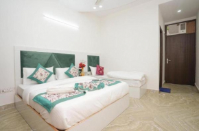 Hotel Diamond Stay 10 Mints Walking From Nizamuddin Railway Station